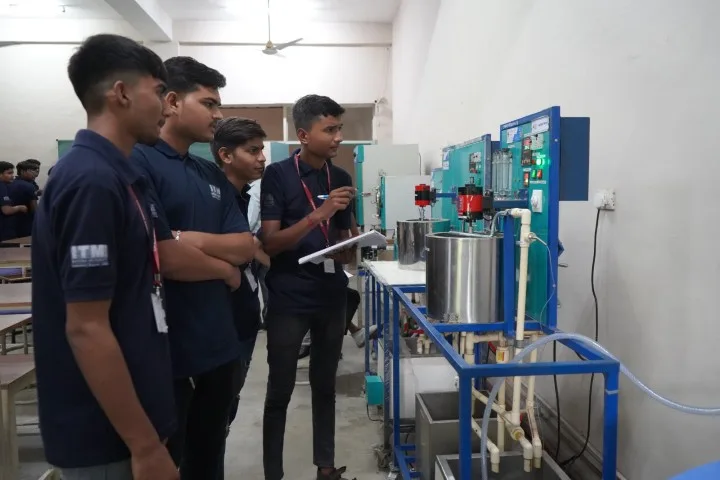 ITM-SLS-Baroda-University-Chemical-Lab_7-scaled () (1)