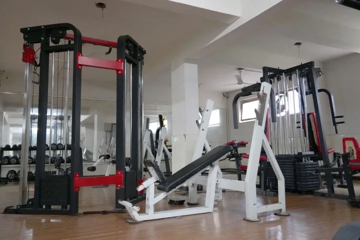 ITM-SLS-Baroda-University-Gym-Equipment_5-scaled ()