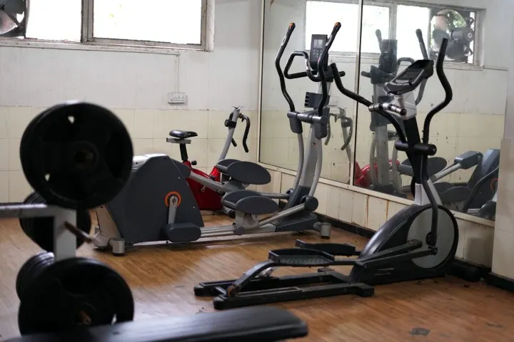 ITM-SLS-Baroda-University-Gym-Equipment_6-scaled ()