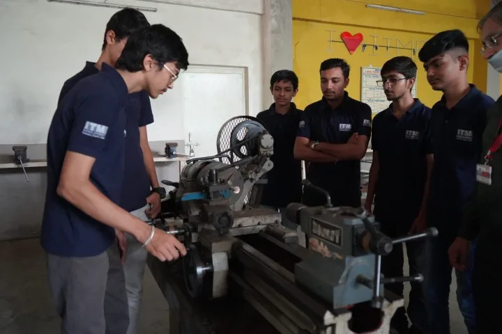 ITM-SLS-Baroda-University-Mechanical-Lab_21-scaled ()