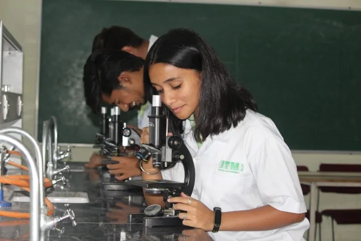 ITM-SLS-Baroda-University-Pharmacy-Lab_41-scaled ()